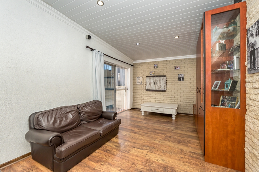 3 Bedroom Property for Sale in Zoo Park Western Cape